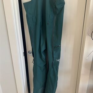 Arc'teryx Men's Dark Green Sabre Bib Pants Large NEW